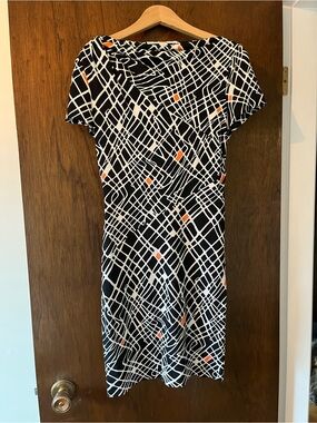 Black & White Graphic Print Short Sleeve Dress with Pink Accents